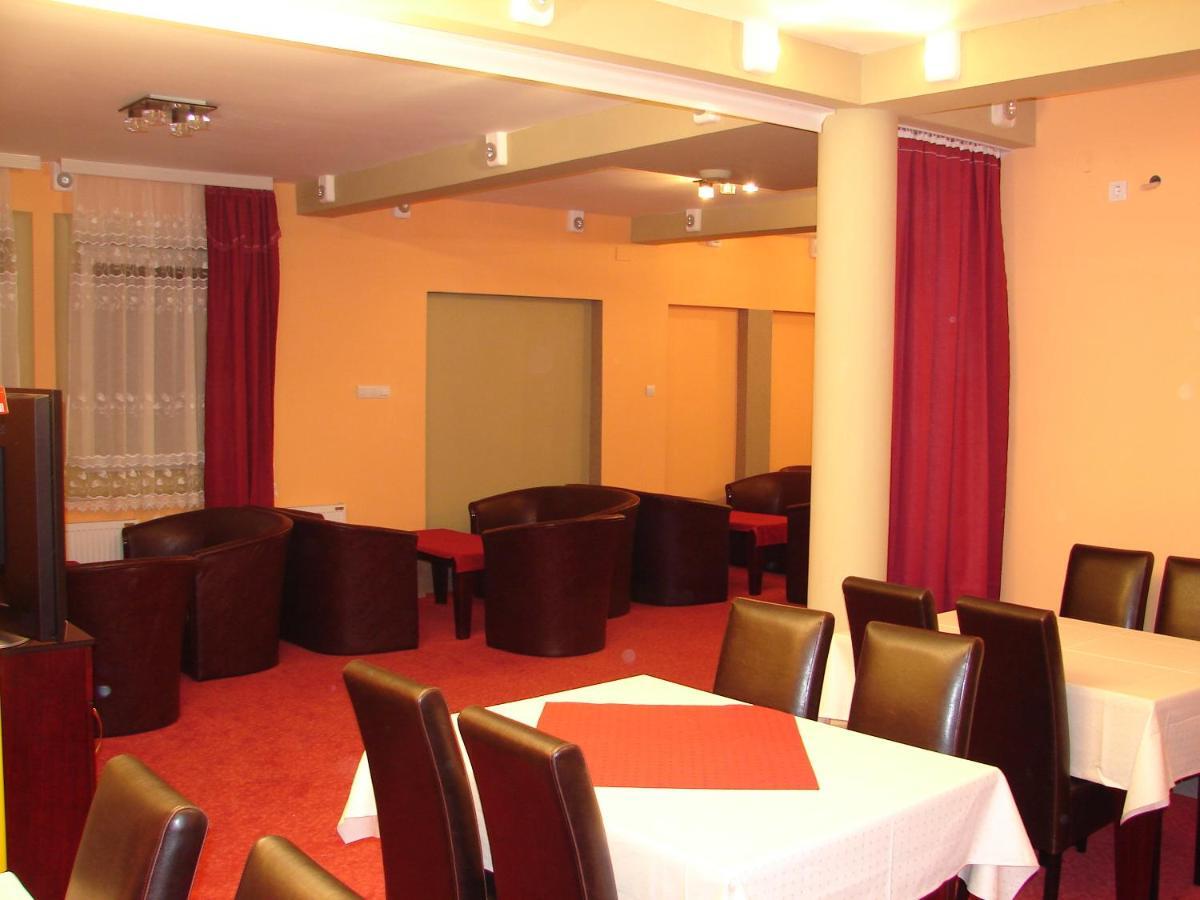 Hotel Vila Mitic Luxx Spa Centar Лесковац Экстерьер фото
